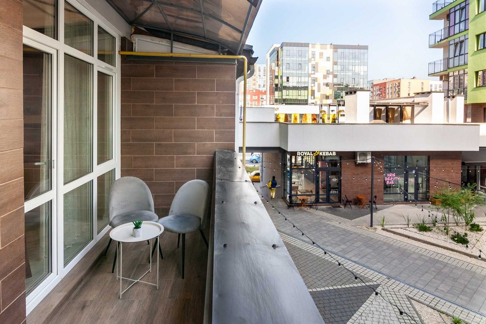 Апартаменти у новобудові з балконом