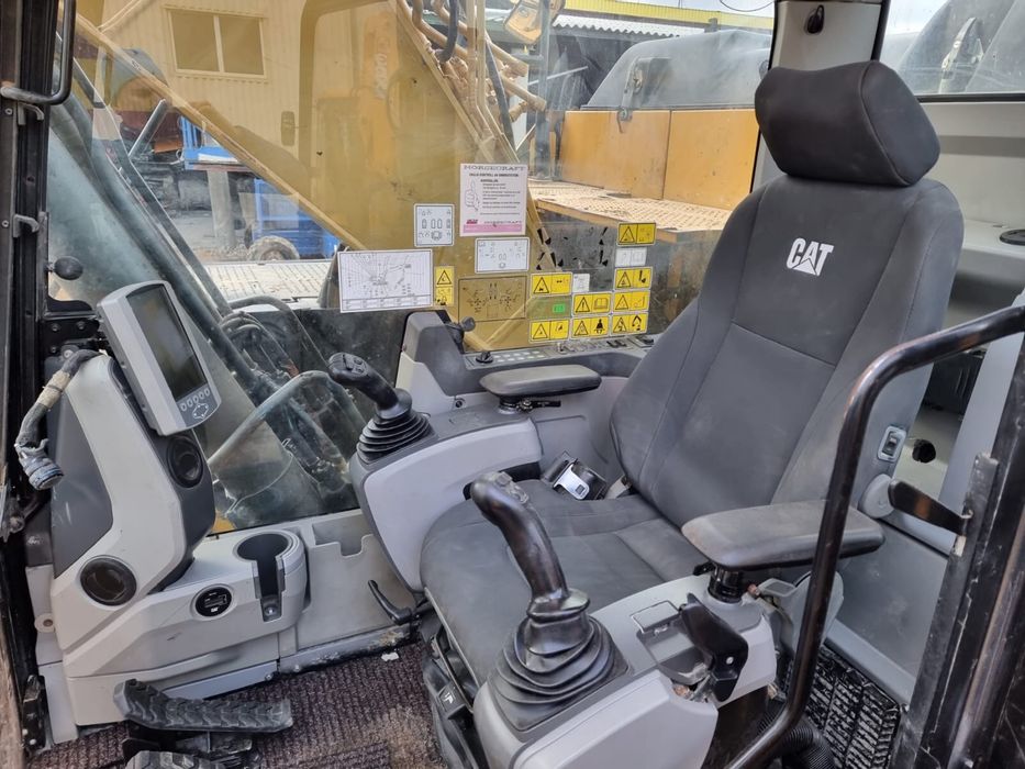 Продам Экскаватор Caterpillar 320 LRR , 2014 г