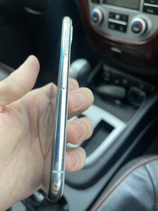 Продам айфон Х 256