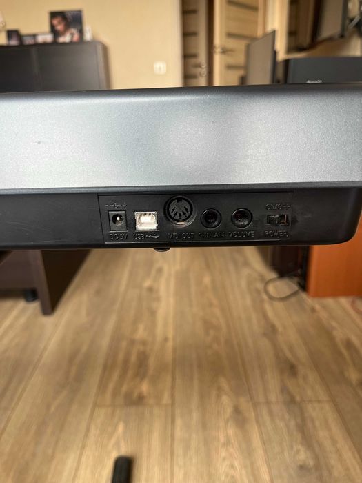 Повнорозмірна міді midi клавіатура M-Audio Keystation 88 комплект