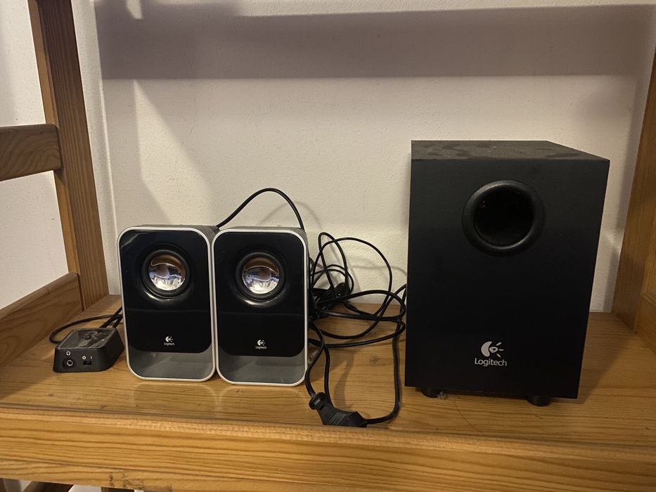 Colunas de som Logitech