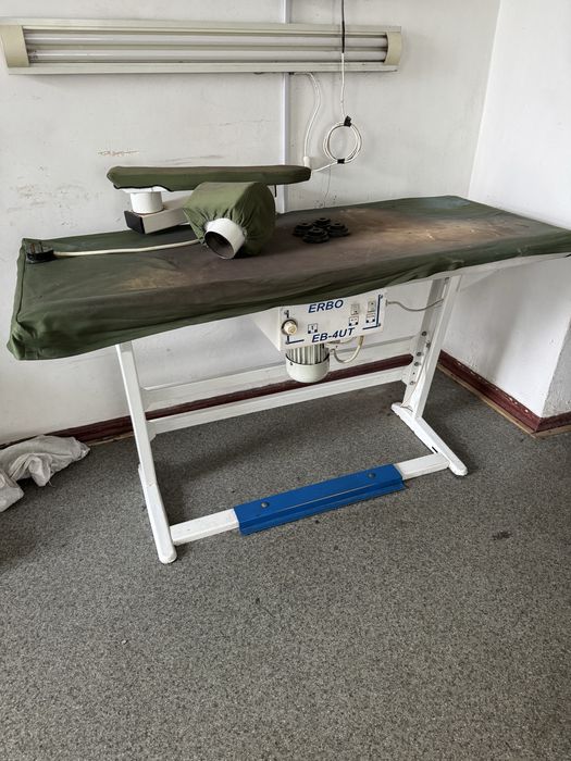 Продам гладильный стол с пароотсосом