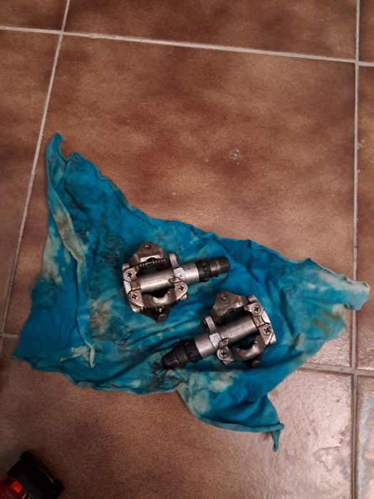 Pneu btt novo + material