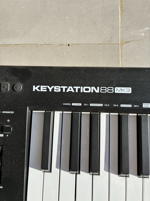 Teclado M-Audio Keystone 88 MK3