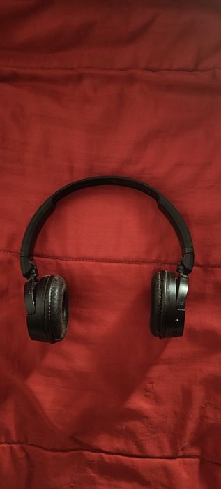 Fones Bluetooth Preto - Usados, Mas em bom Estado!