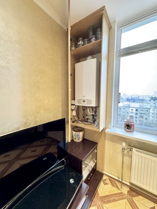 Продам квартиру 100 м2  автономное отопление