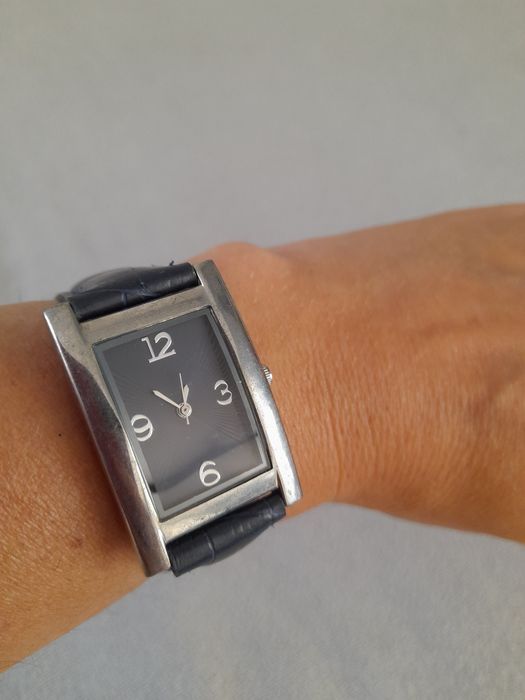 Zegarek damski na rękę