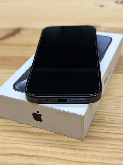iPhone 15 Pro Titânio Azul 256GB – Excelente Estado