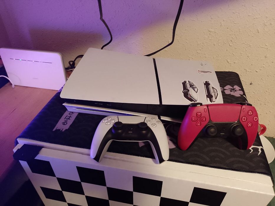 PlayStation 5 Slim Disc + 2x Kontroler DualSense | Stan Idealny