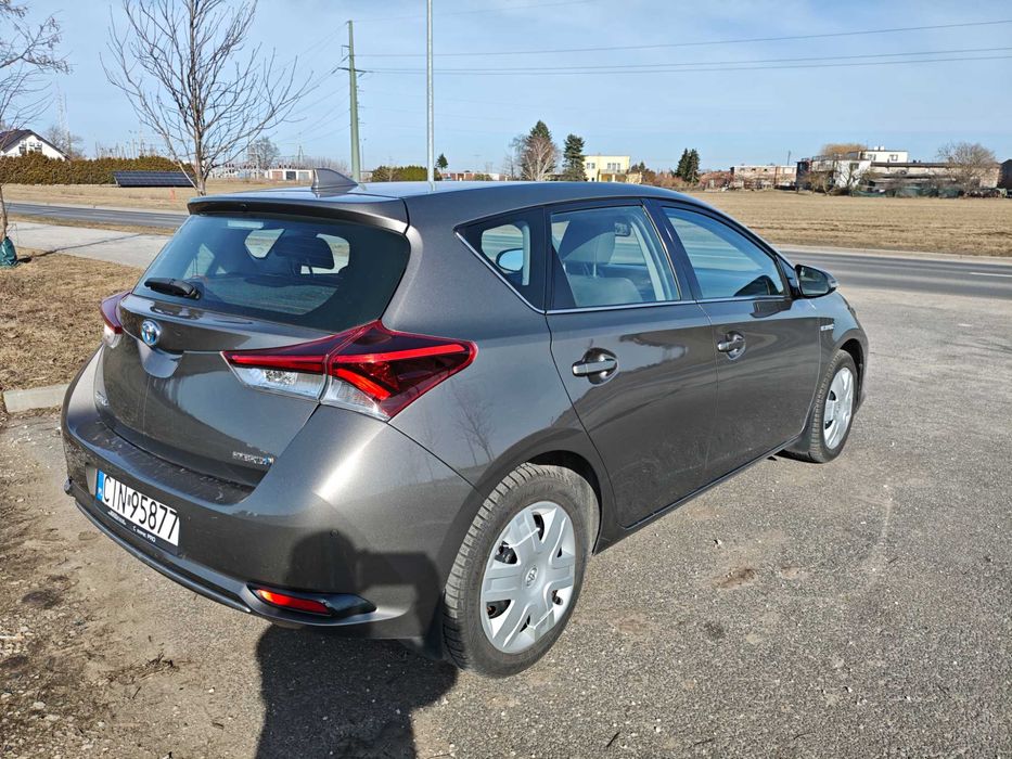 Toyota Auris II Hybrid