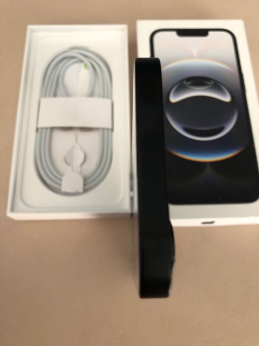 iPhone 16e 128gb never lock фіз сім 100%
