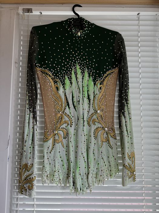 Купальник для художественной гимнастики