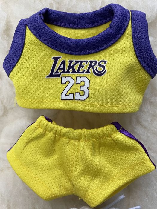 Roupa Labubu Basket  Lakers  LeBron completa  nova