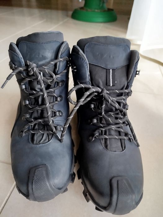 Buty trekkingowe waterproof Tapi skóra naturalna rozmiar 42 jak nowe