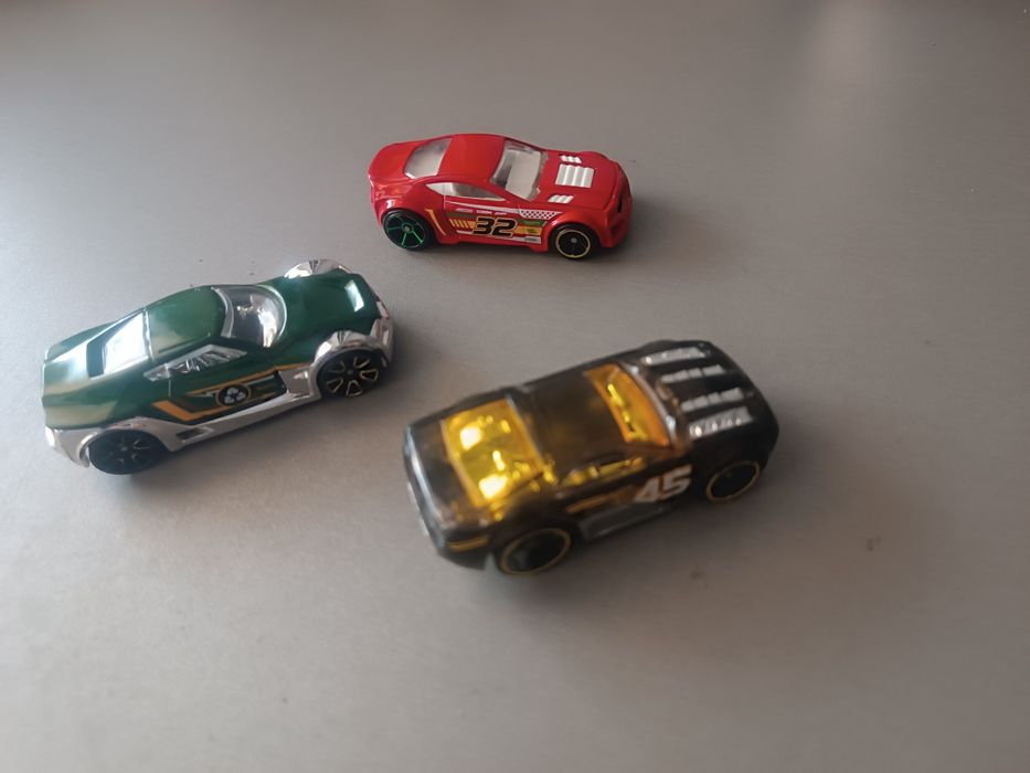 Хотвілс трек. Hot Wheels trek. + Машинки