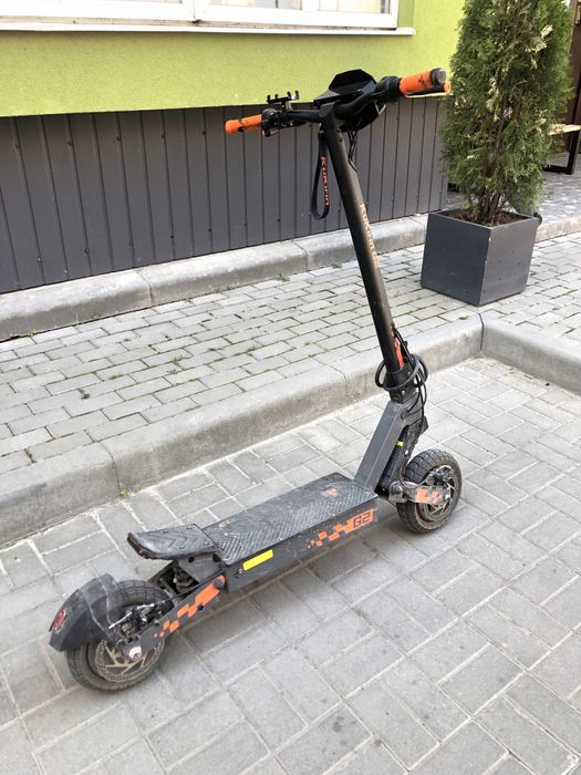 Електросамокат Kukirin G2