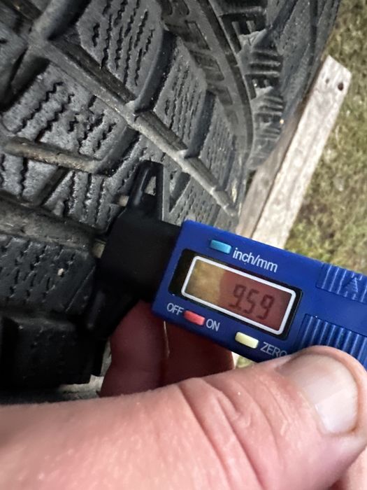 Шини зима 225/50 R17 Bridgestone