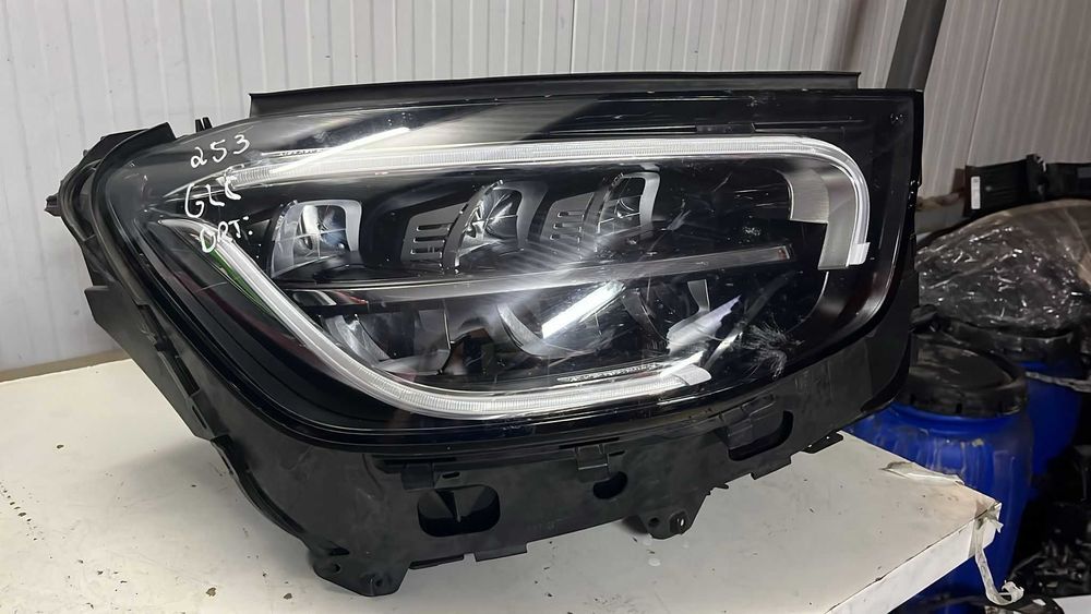 Farol Direito Mercedes-Benz GLC X253 C253