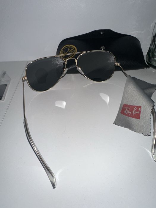 Óculos RayBan Dourados