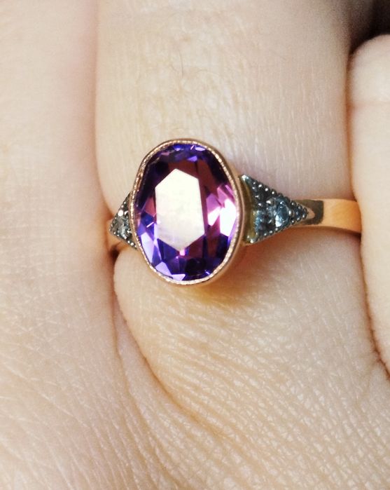 Золотое кольцо с бриллиантами СССР Золота радянська каблучка