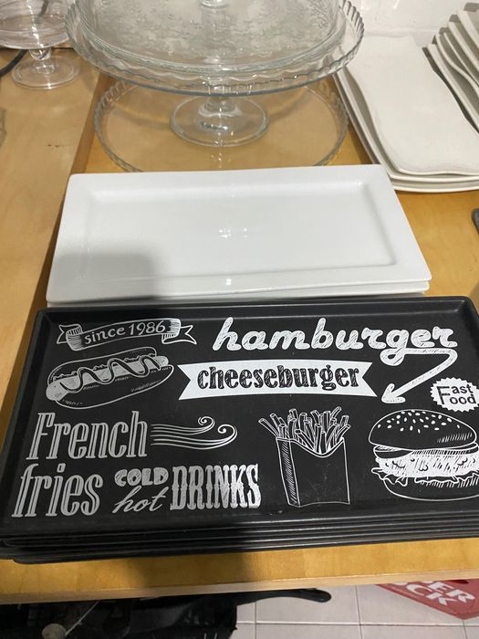 Travessas para exposição de alimentos ou serviço