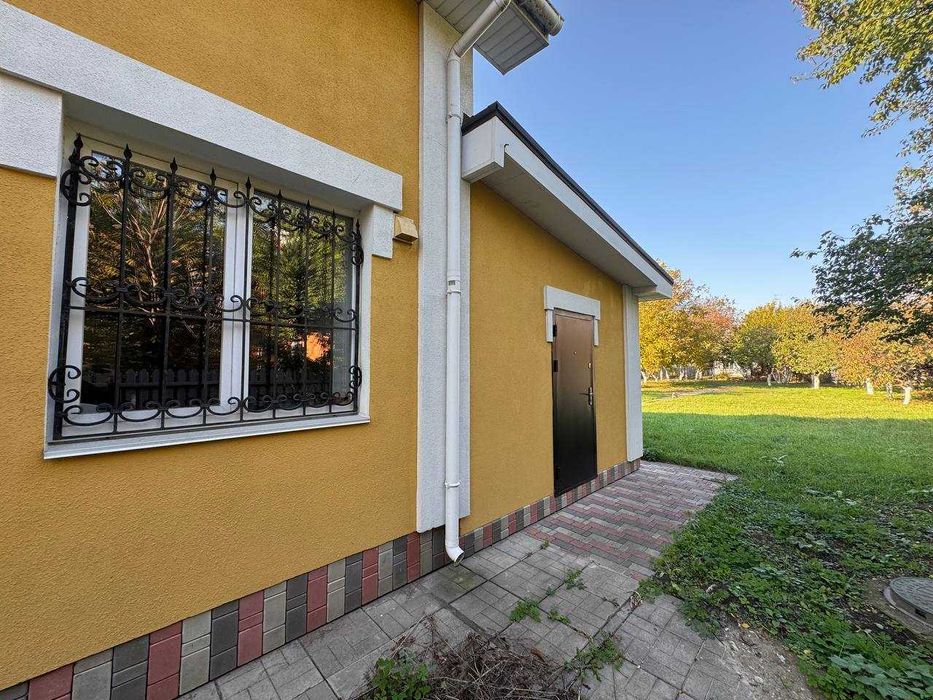 Просторий будинок 175 м² з ремонтом у Гуровщині 9 соток, газ, охорона