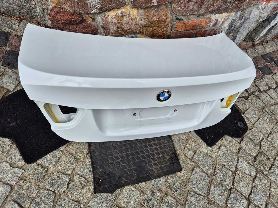 bmw e90 lci sedan klapa tylna bagażnika tył biała ALPINWEISS 3