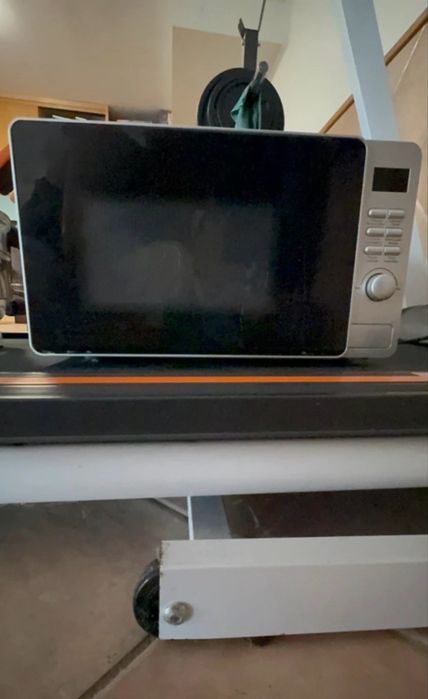 Micro-ondas Digital – Excelente Estado