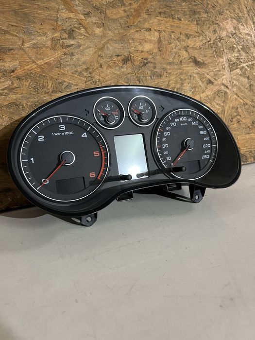 Licznik audi a3 8p lift 2.0 140km