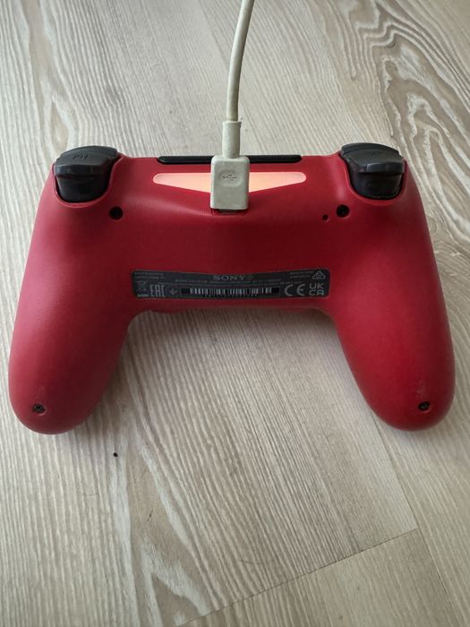 Dual Shock 4 Mało używany