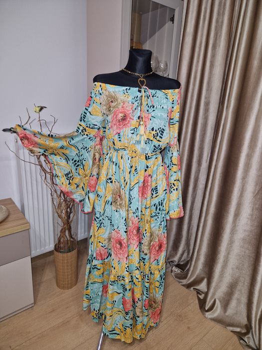 Sukienka długa hiszpanka