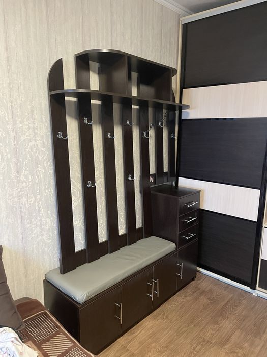 Продам комплект меблів