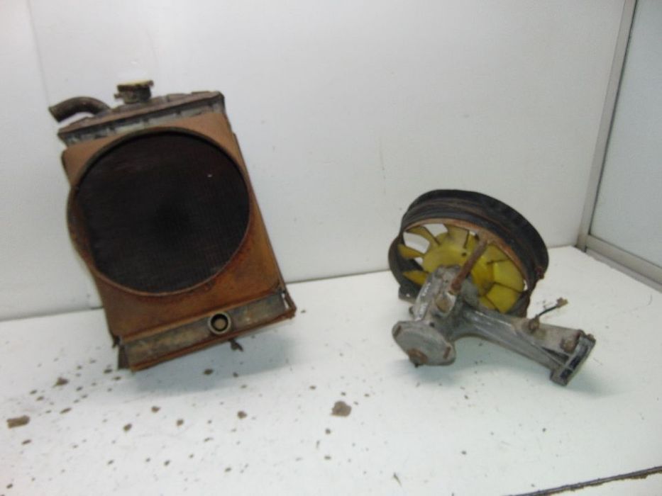 Fiat 600 radiador " usado em bom estado