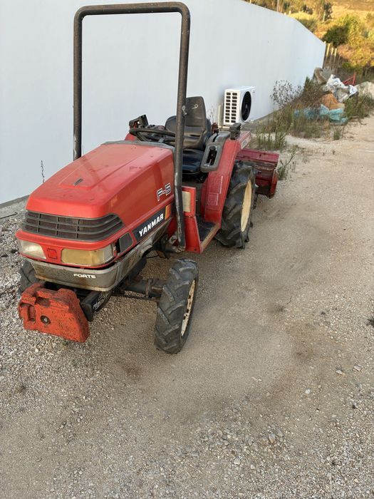Trator Yanmar F5 4x4