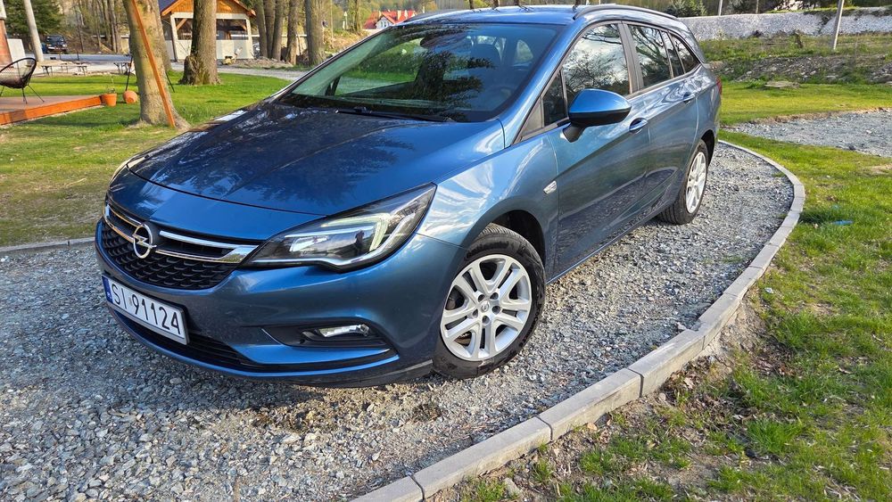 Opel Astra Opel Astra 1.6CDTI SPORTS TOURER Edition S&S