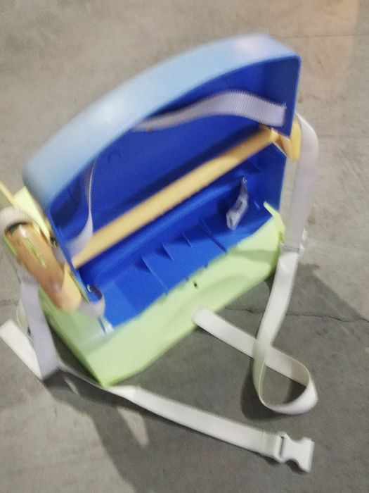 Cadeira de refeição portátil