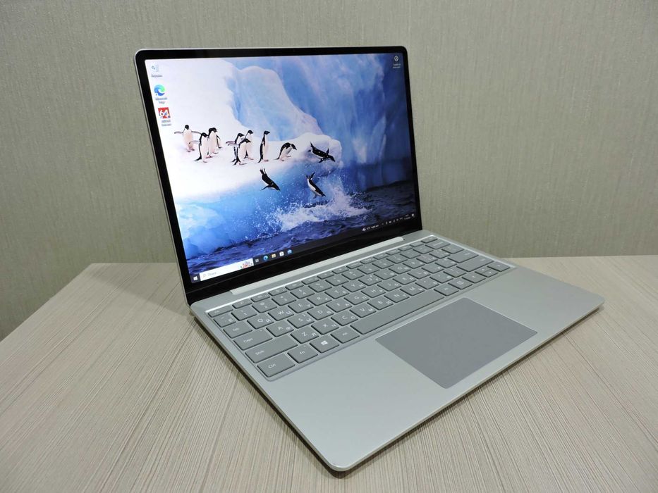 Microsoft Surface go 1943/12.4" FHD IPS/Core i5 1035G1/8GB/SSD 256/UHD