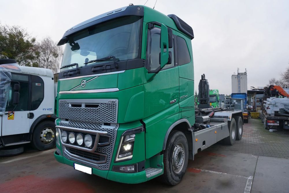 Volvo FH 16  Volvo FH 16  750 KM / Hakowiec / Super Stan / Zarej. w Kraju