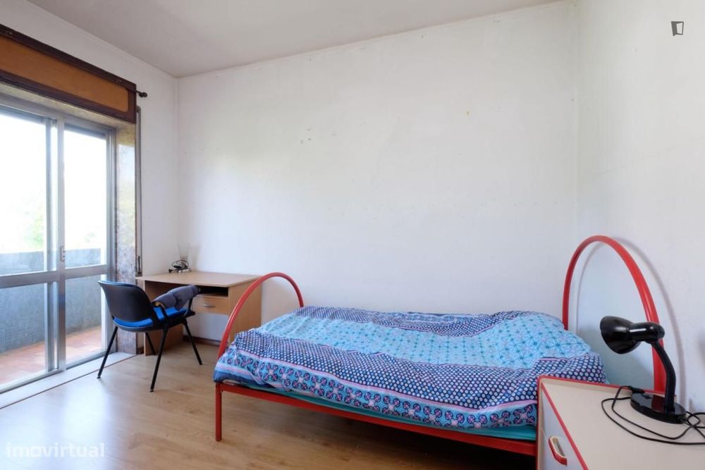 Quarto - localizado em Cidral Coimbra