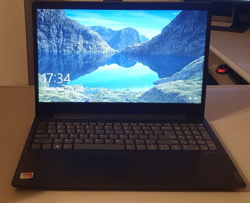 Laptop Lenovo IdeaPad S145 | 15.6" | SSD 256GB | Windows 10 Pro