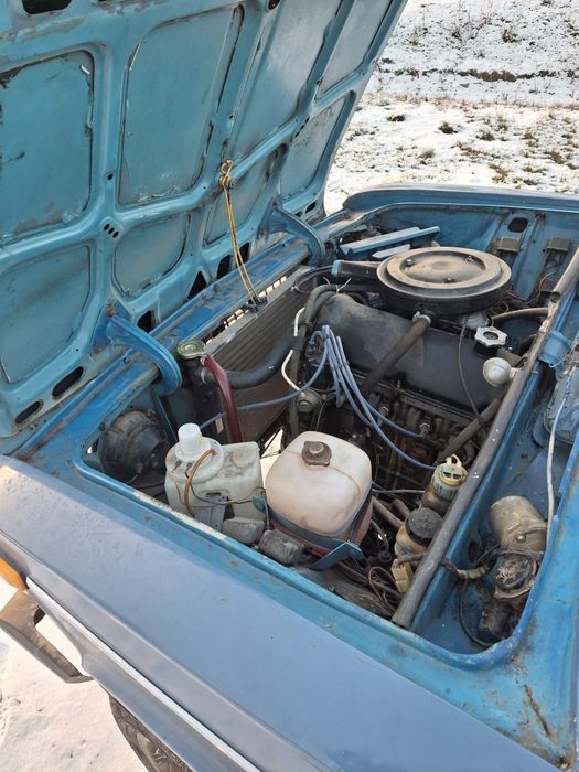 Продам 21 06 . В хорошому .
Шепче.мост не воє машинка не