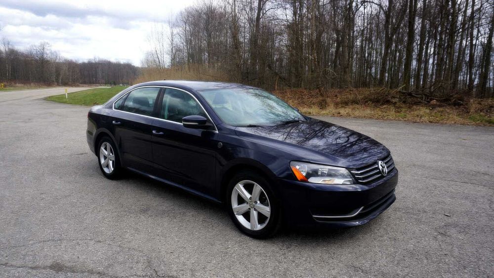 Volkswagen Passat      2013