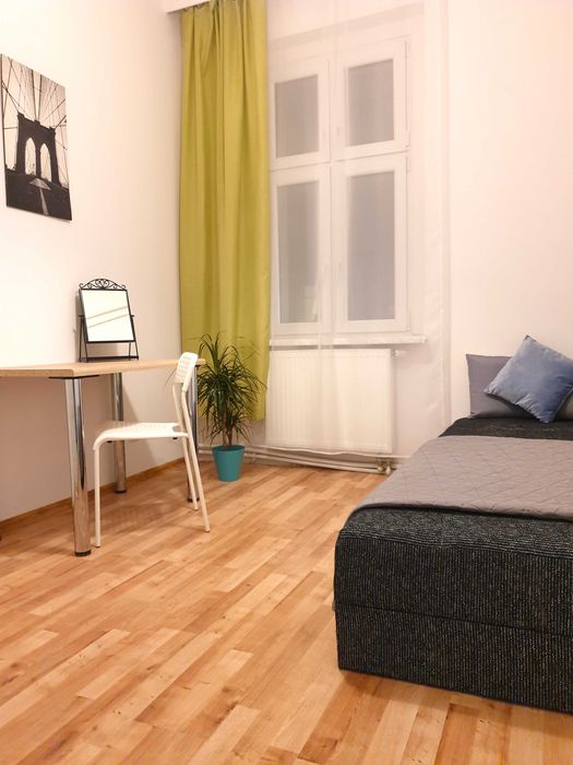 Pokój centrum Katowic. Dla Pań. Z zapewnionym sprzątaniem