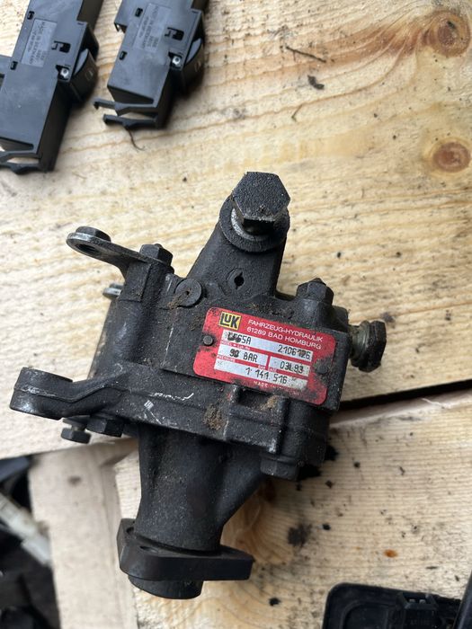 Pompa wspomagania bmw e36 stop alternator r6