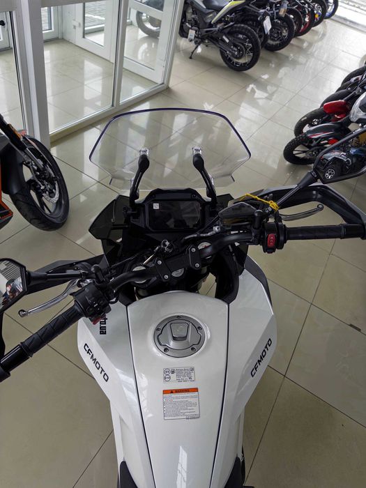 Мотоцикл CFMOTO 700MT