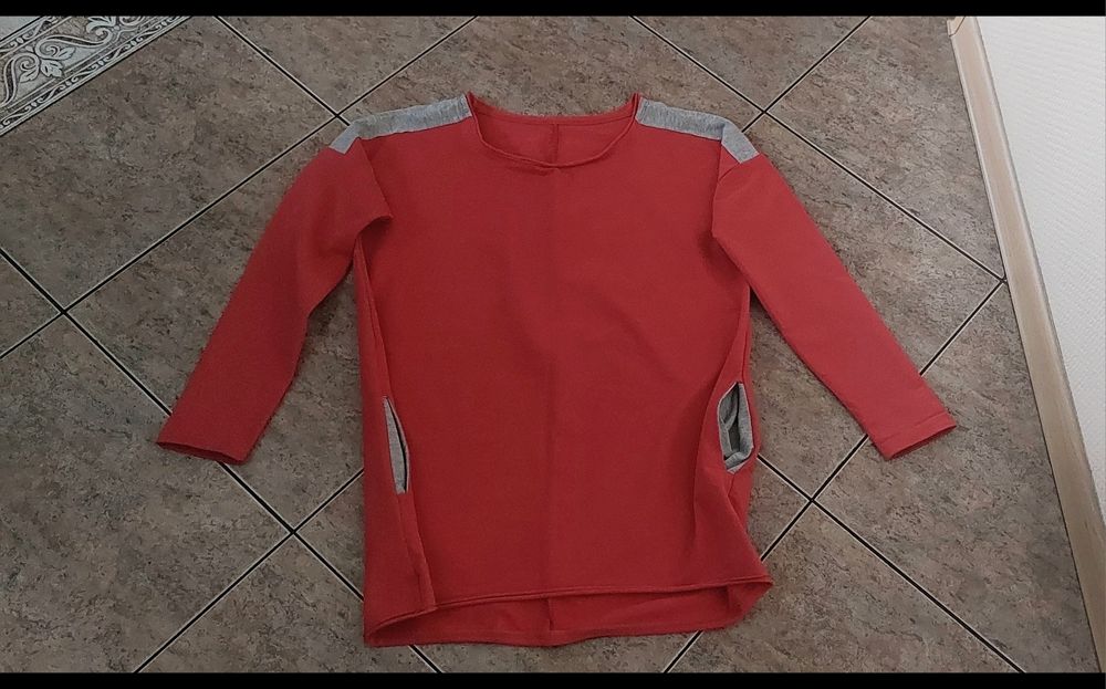 Bluza r. 40 L malinowa  2 kieszenie