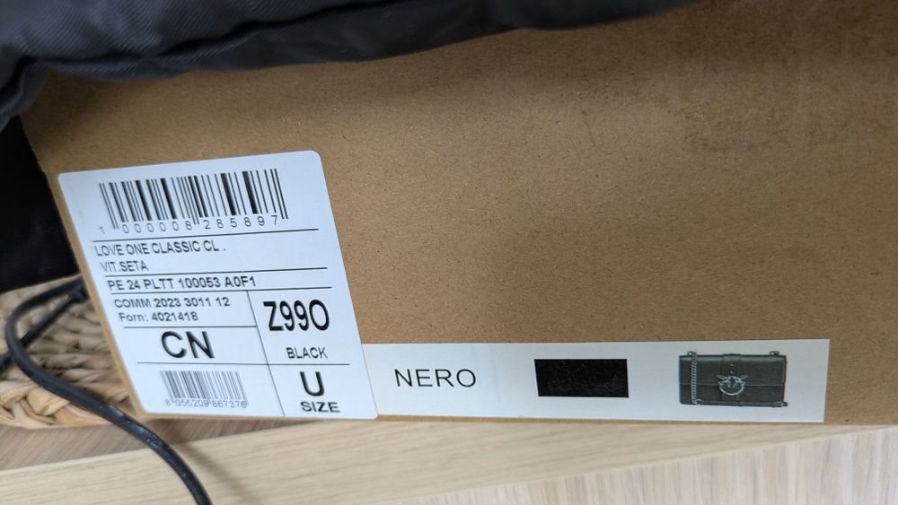 Oryginalna torebka Pinko Classic