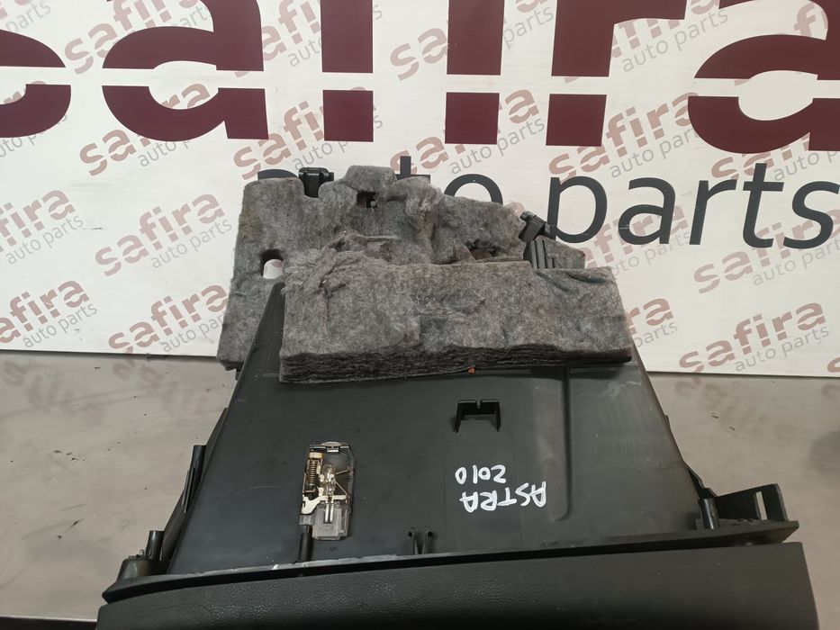 Porta Luvas OPEL ASTRA J - 13313192