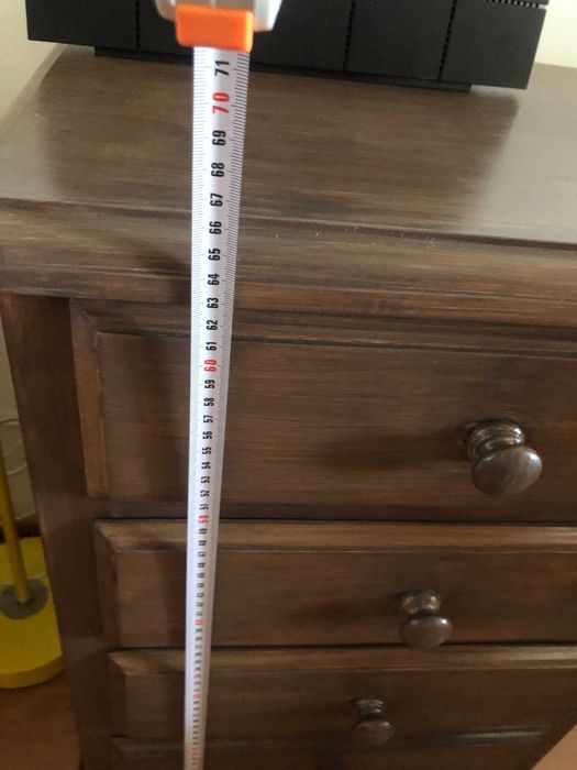 Mesinha de cabeceira / Camiseiro / móvel de apoio com gavetas