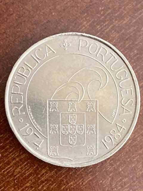 3 moedas comemorativas 25 escudos, 1985 - 10º aniversário, 25 de Abril